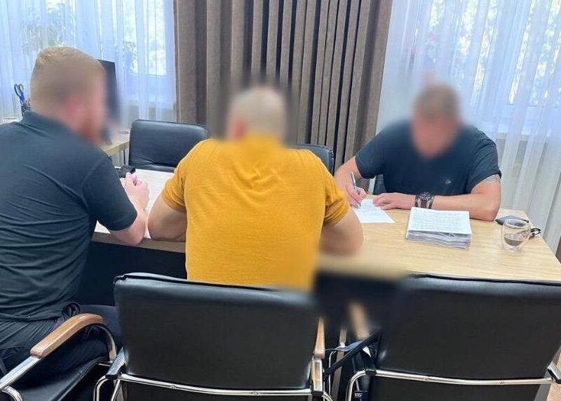 Переплатив понад 4,8 млн за генератори: чиновнику КМДА оголосили підозру