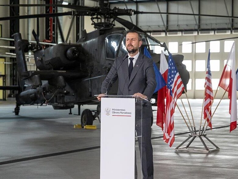 Польща відреагувала на зупинку поставок зброї США