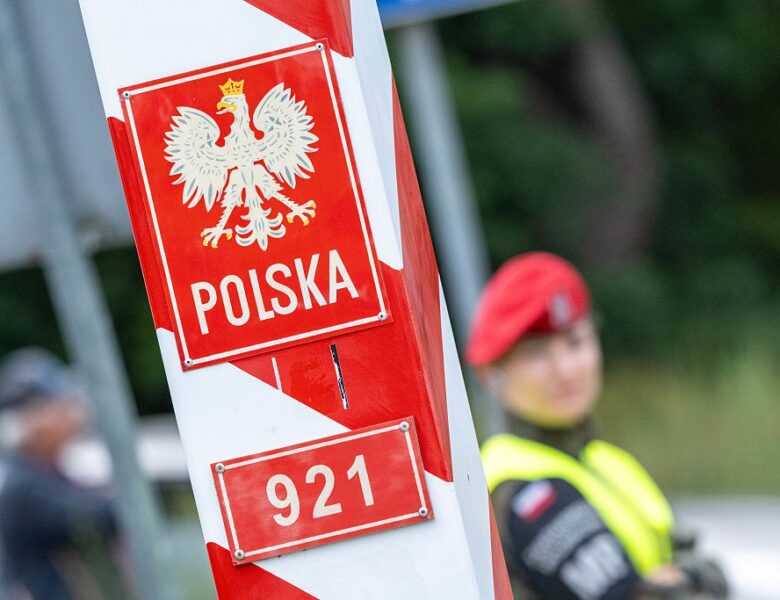 Польща втратила за рік десятки гектарів території