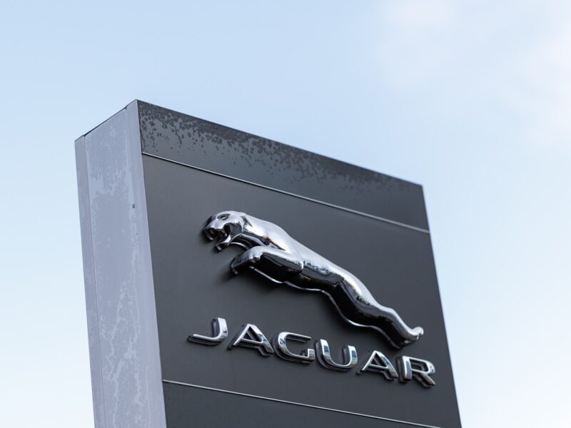 Продажі Jaguar в Європі обвалилися на 97%