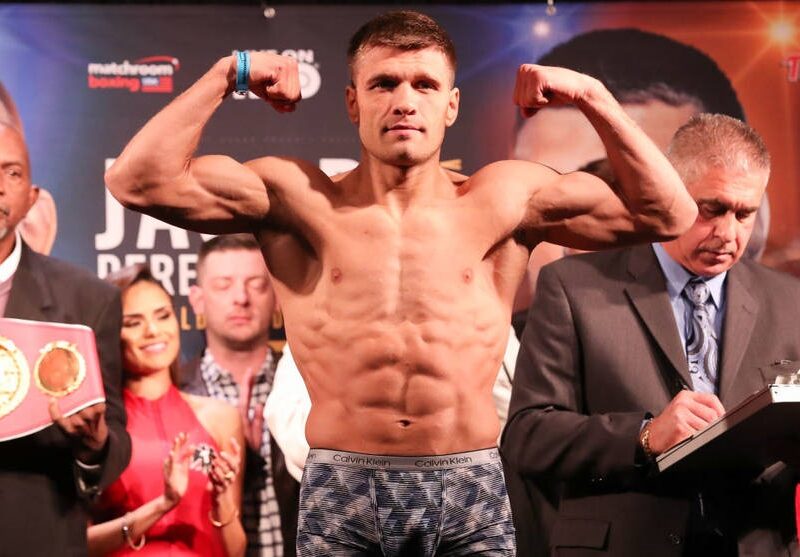 Процедура зважування Дерев’янченка і Рамоса перед боєм: обидва у своїй вазі