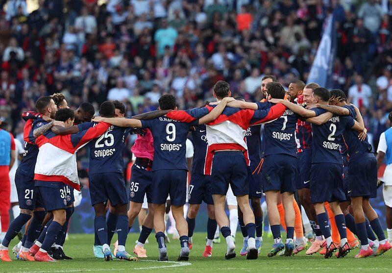 ПСЖ забезпечив своїм фанатам безкоштовну поїздку на фінали КЧС