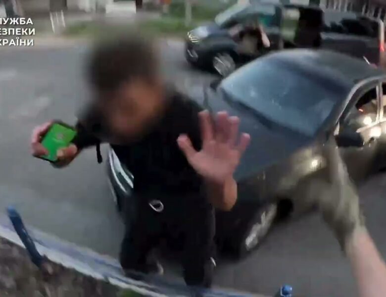 СБУ затримала агентів фсб, які готували подвійний теракт біля обласного ТЦК у Миколаєві