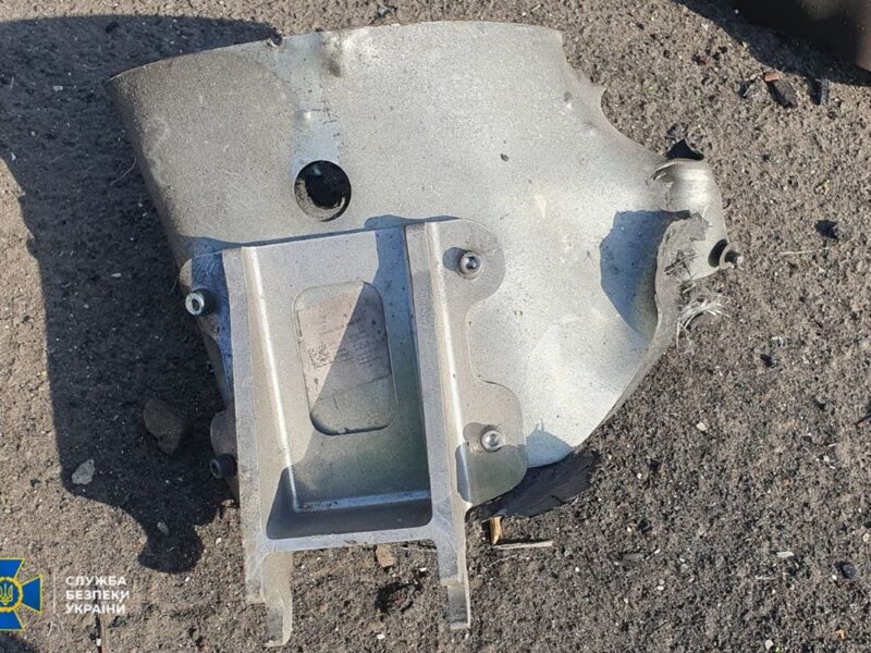 РФ атакує консульство Китаю, поки Пекін постачає деталі для дронів – МЗС