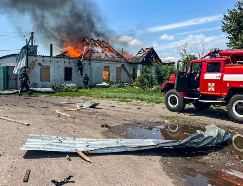 РФ скинула КАБи на прифронтове селище Харківської області