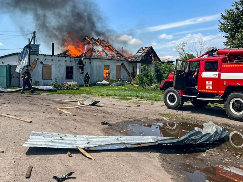 РФ скинула КАБи на прифронтове селище Харківської області