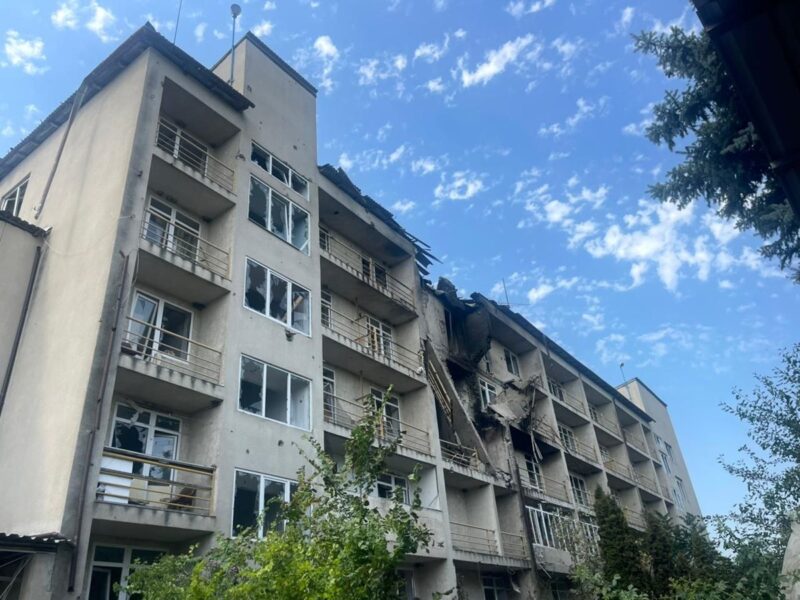 РФ завдала понад 20 ударів по Донеччині, є загиблі