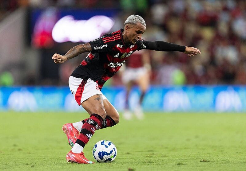 Рома завершує підписання бразильського захисника