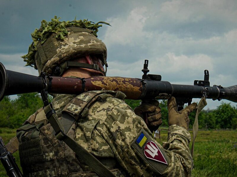 Росіяни атакують на 12 напрямках – Генштаб