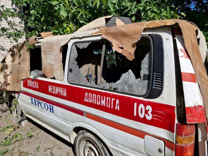 Росіяни обстріляли лікарню в Херсоні