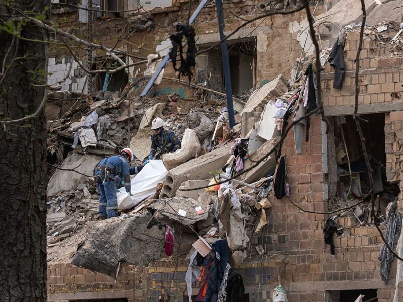 Росіяни пошкодили більш як півтисячі будинків у Києві з початку року