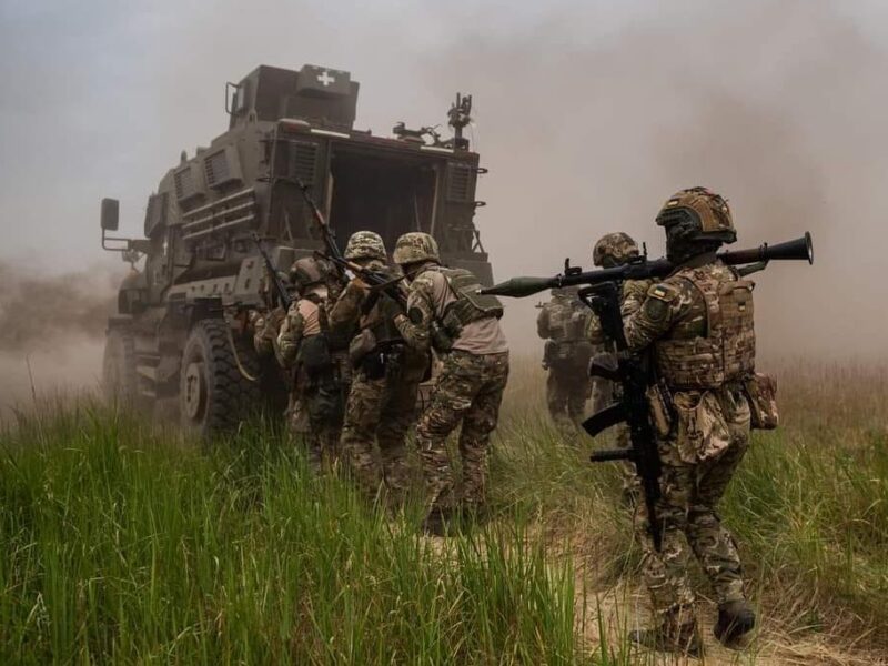 Росіяни ведуть наступ на 10 напрямках – Генштаб