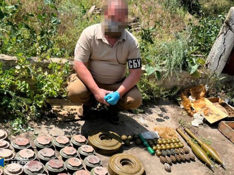 СБУ затримала 15 торговців “трофейною” зброєю