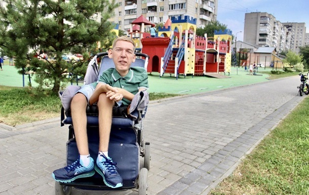 Шахрайство на 1,3 млн: Назарію Гусакову оголосили підозру