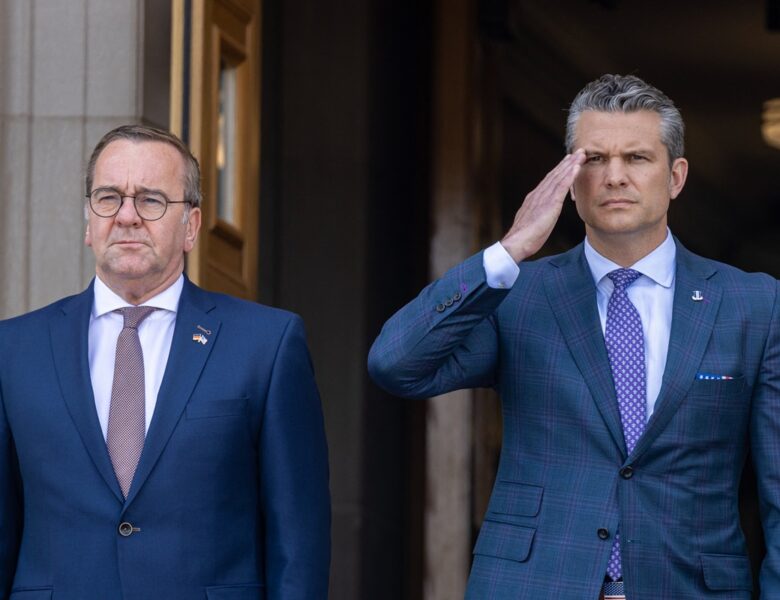 “Швидко і без шуму”: Пісторіус домовляється зі США про Patriot для України