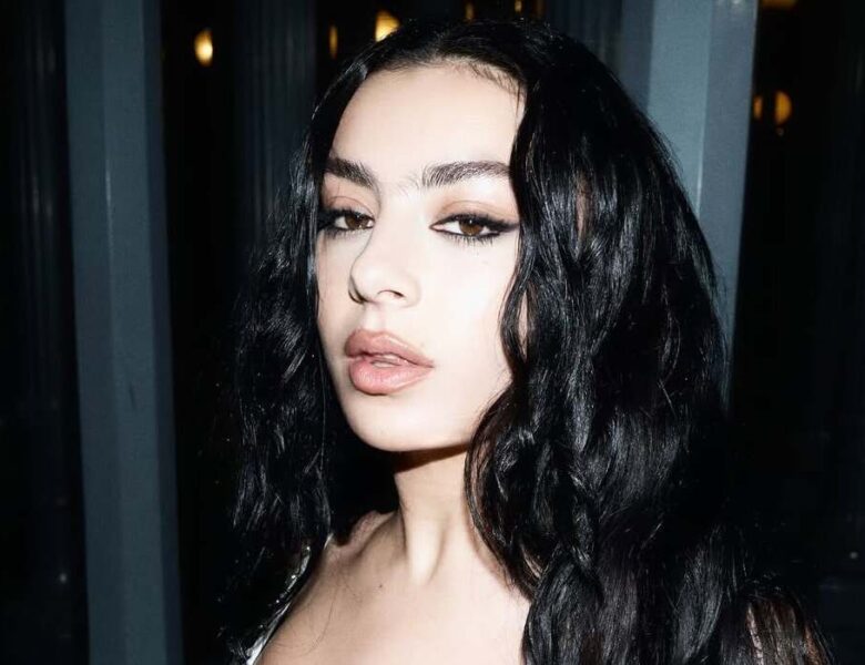 Співачка Charli XCX вийшла заміж