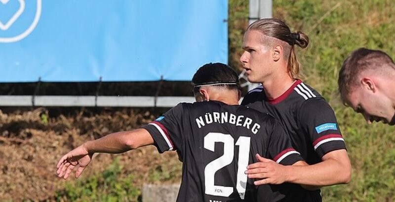 Степанов оформив дубль у товариському поєдинку