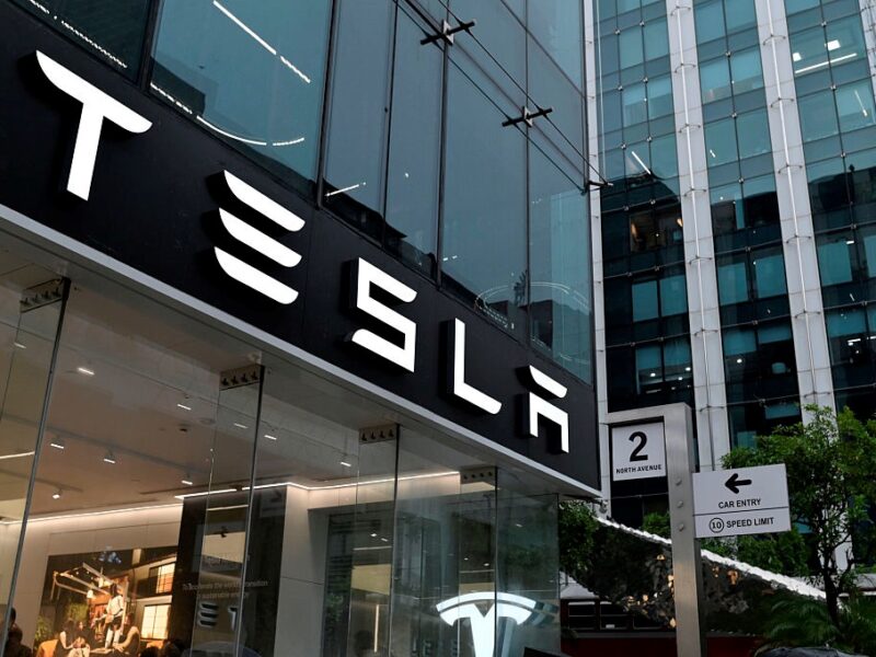 Tesla відзвітувала про 16% падіння прибутку