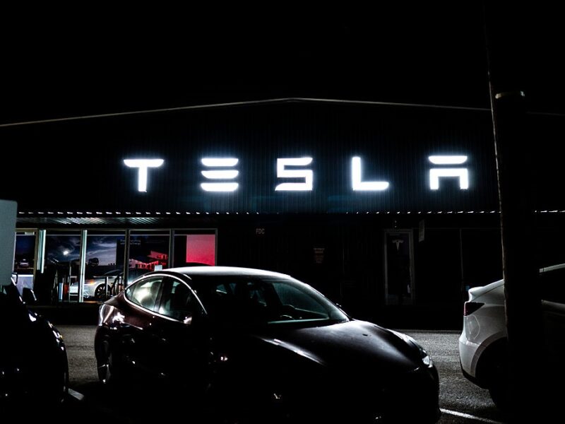 Tesla втратила мільярди доларів через продаж 75% своїх біткоїнів