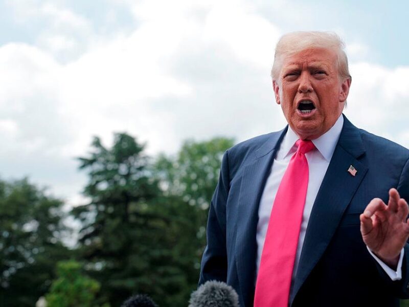 Трамп анонсував зустріч із Зеленським і Путіним