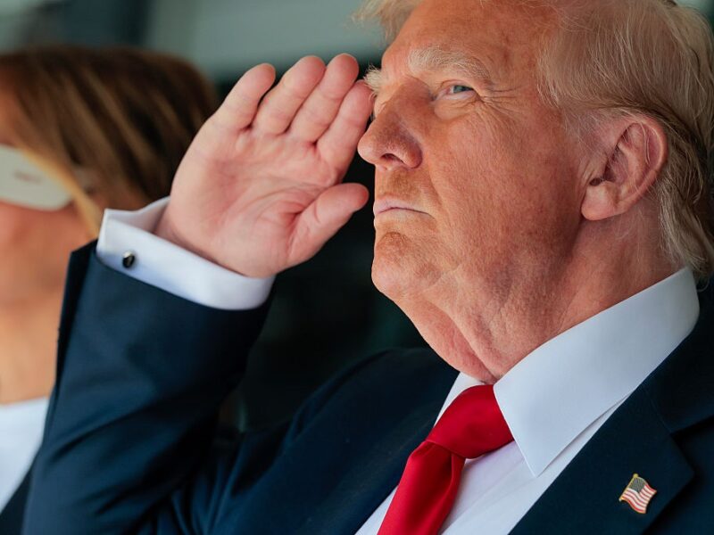 Трамп готує для України наступальну зброю – ЗМІ