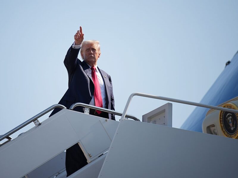 Трамп говоритиме з ЄК про війну в Україні – ЗМІ