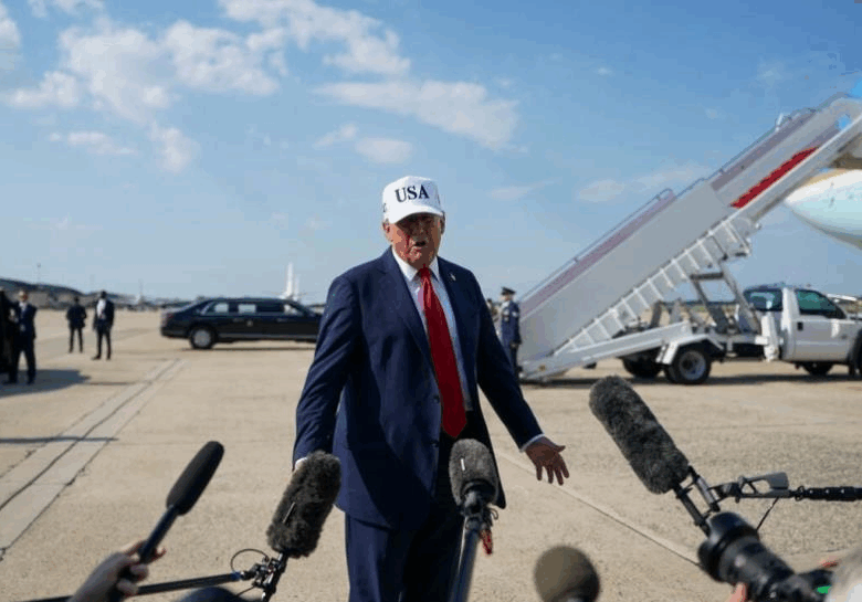 Трамп оцінив свою розмову з Путіним