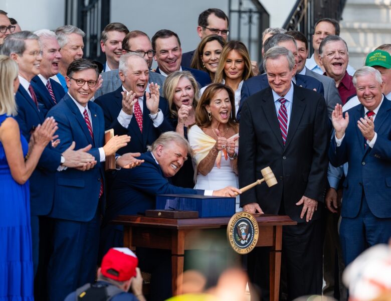 Трамп підписав “великий прекрасний закон”