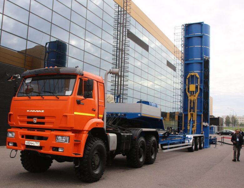 Третій автогігант РФ скорочує робочий тиждень через кризу