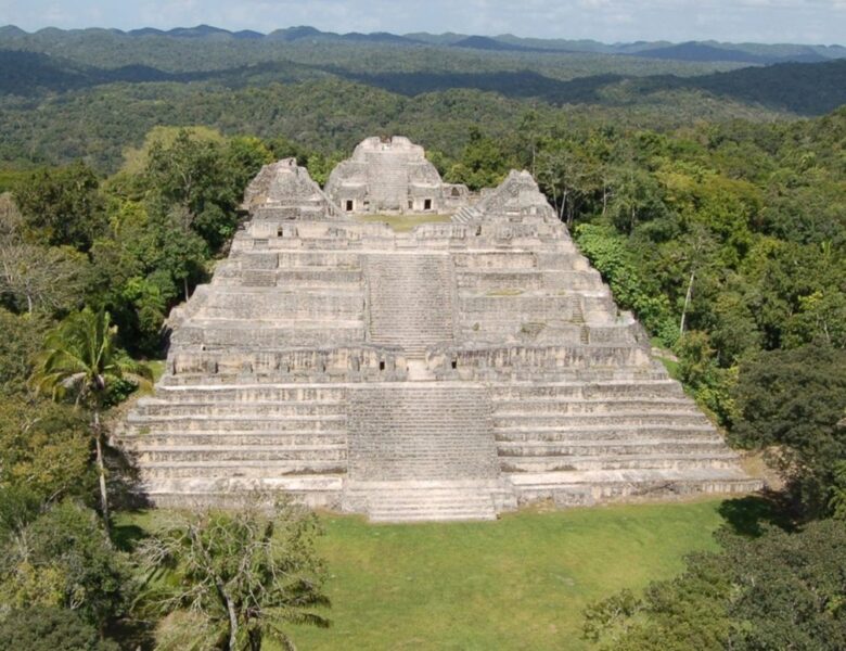 У Белізі знайшли гробницю першого правителя мая віком понад 1600 років