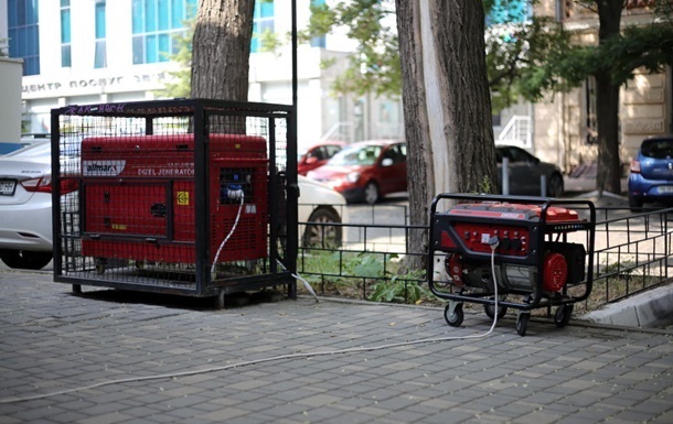У частині Сум зникло світло внаслідок удару Росії