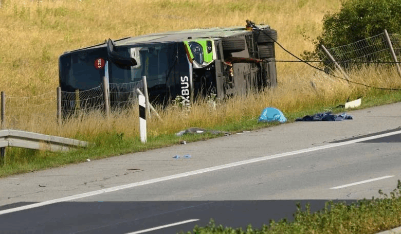 У ФРН перекинувся автобус, серед постраждалих українці – ЗМІ