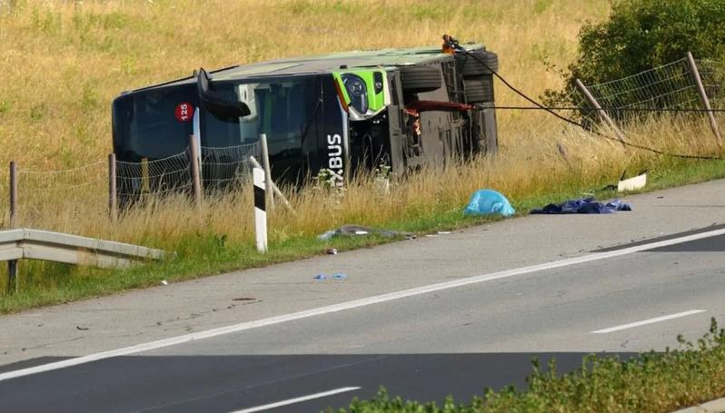 У ФРН перекинувся автобус, серед постраждалих українці – ЗМІ