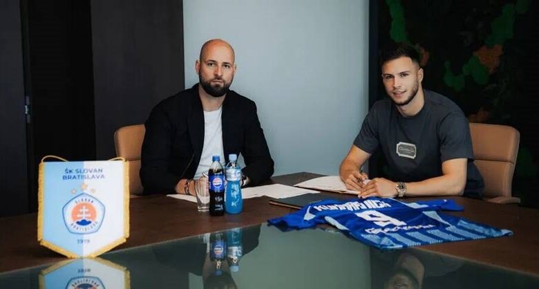 У грі за Слован проти Пряшіва Кухаревич виділяється грою із забитим м’ячем