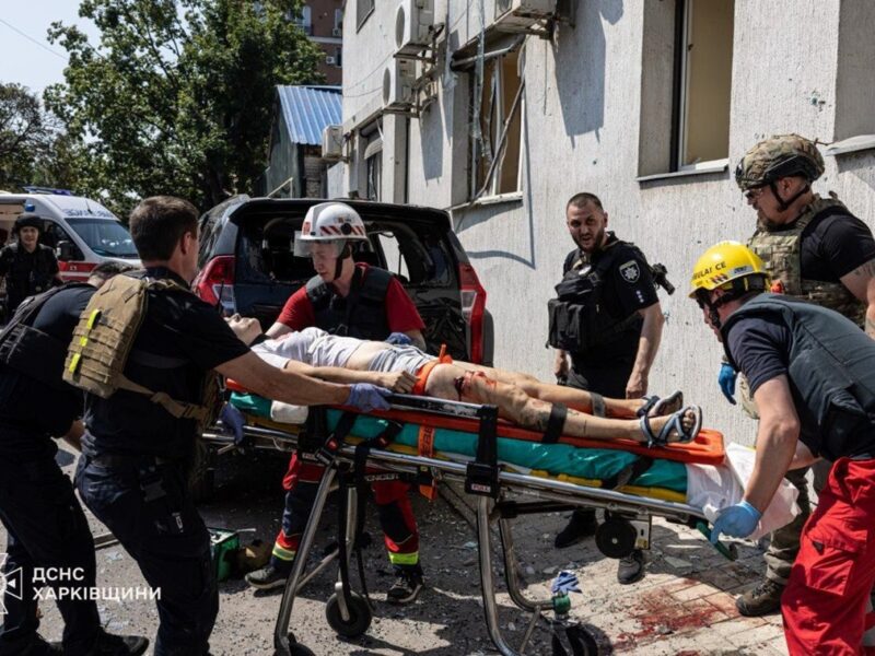 У Харкові майже 70 поранених через атаки “шахедів”