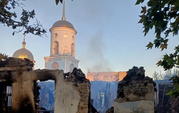 У Херсоні через російські обстріли пошкоджено церкву та театр