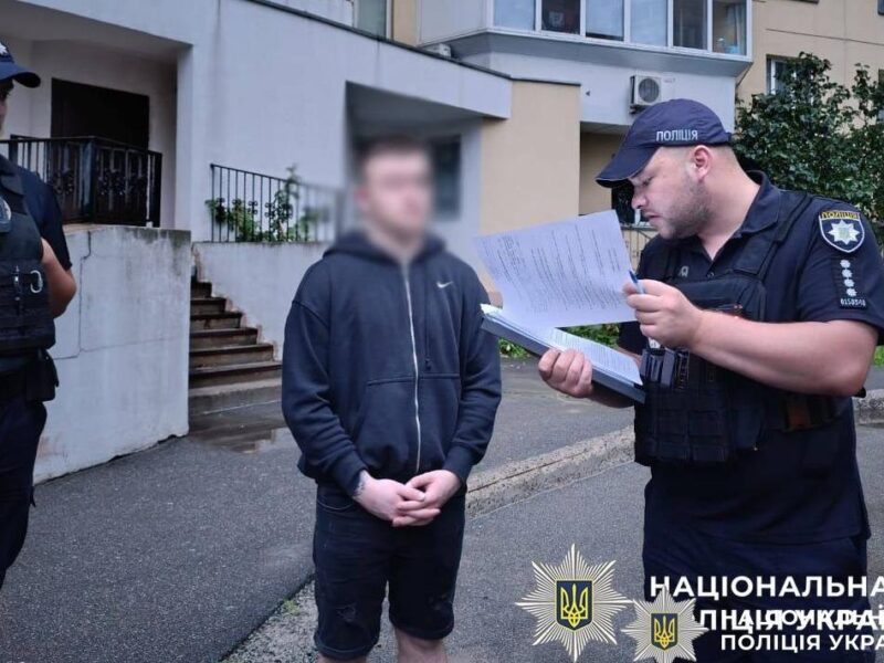 У Києві 19-річний водій вистрілив у чоловіка через зауваження