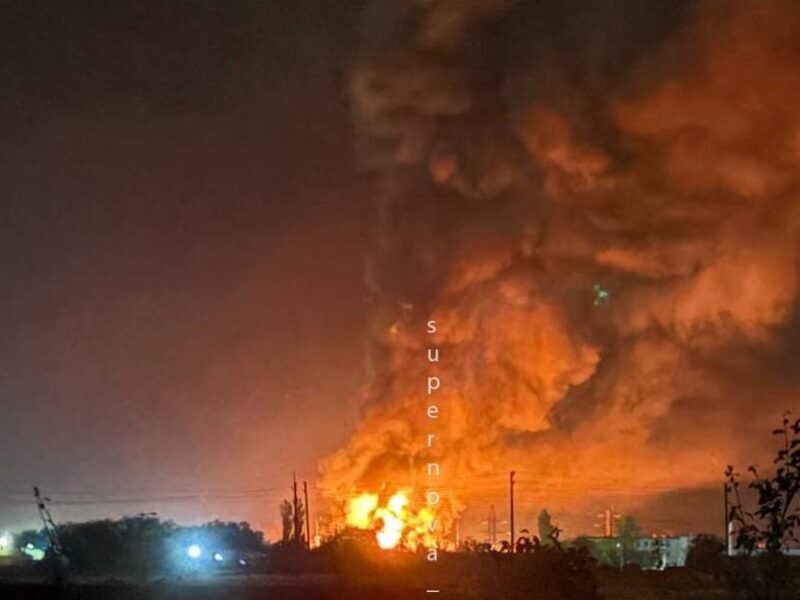 У РФ після удару БПЛА палає нафтобаза – соцмережі