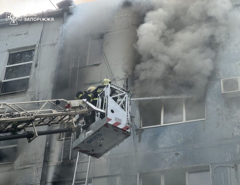 У Запоріжжі під час пожежі постраждали дев’ятеро людей