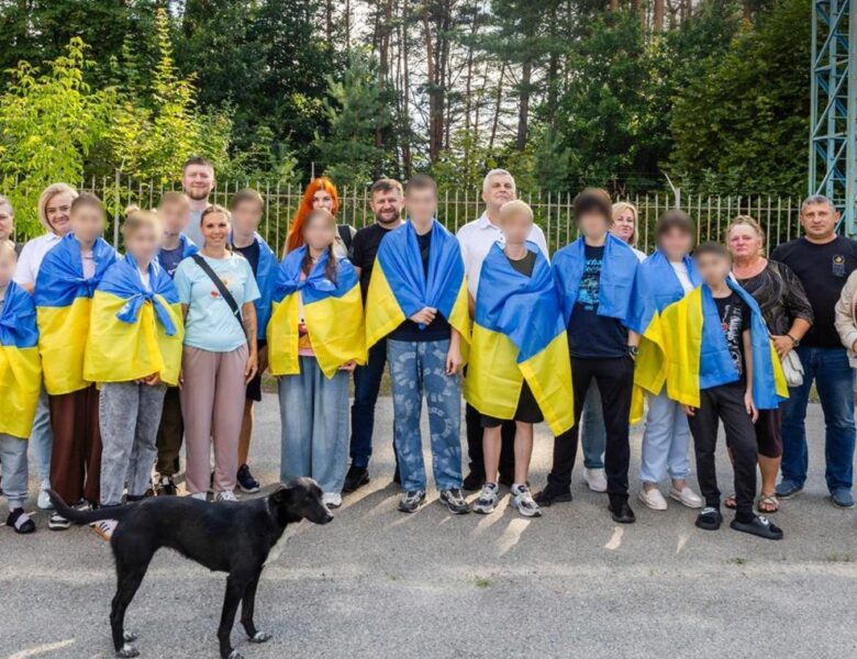 Україна повернула з окупації 11 дітей