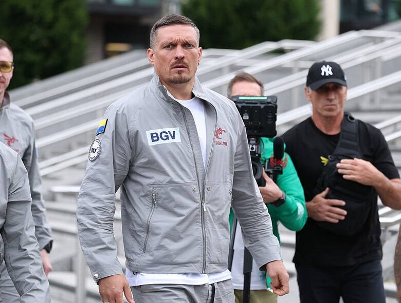 Усик пояснив своє рішення піти з боксу після двох поєдинків