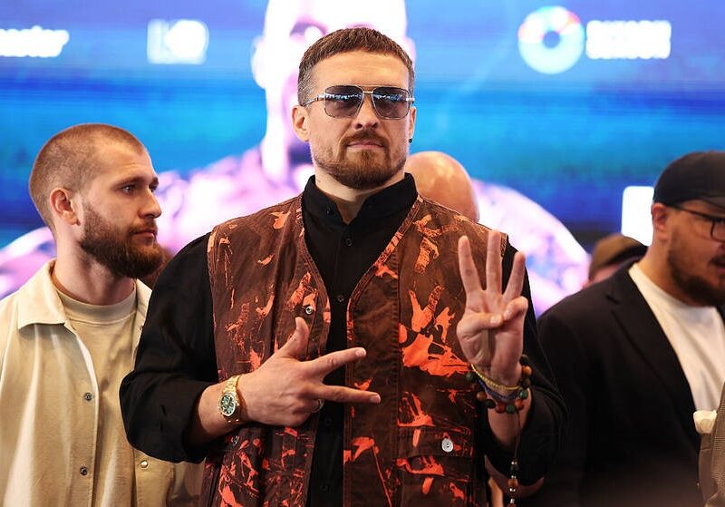 Усик завершив заключний етап підготовки до реваншу з британцем