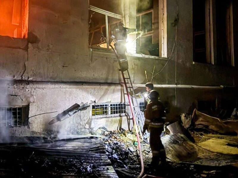 В ДСНС показали наслідки атаки дронів на Миколаїв