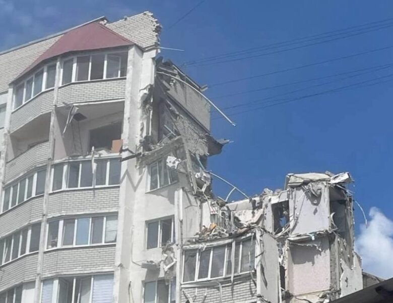 В Саратові вибух обвалив частину будинку: є жертви