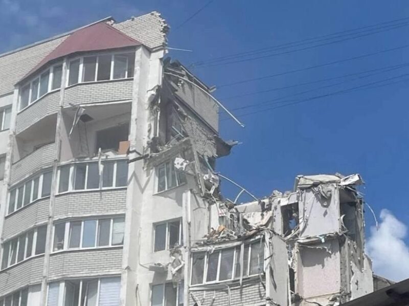 В Саратові вибух обвалив частину будинку: є жертви