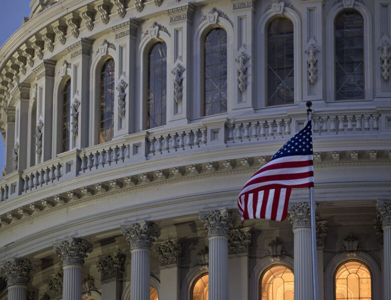 В Сенаті США схвалили 500 млн доларів для України