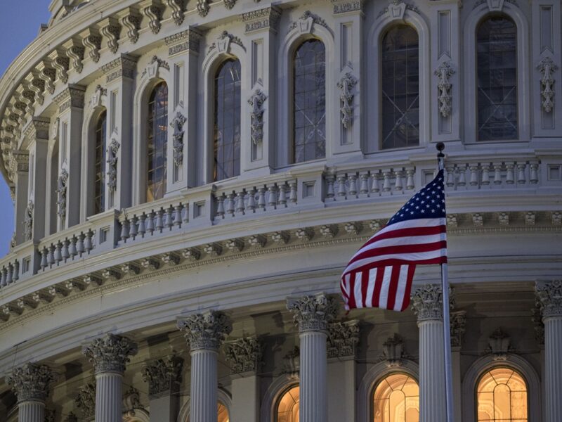 В Сенаті США схвалили 500 млн доларів для України