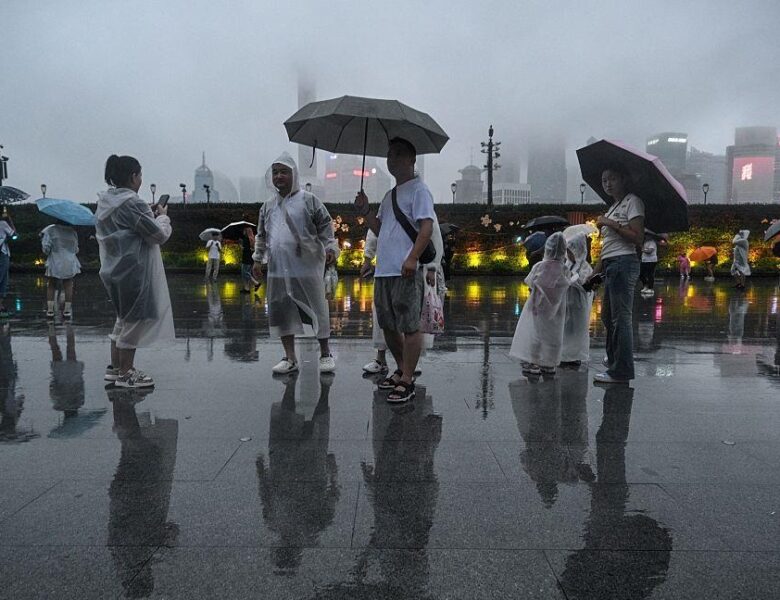 В Шанхаї через тропічний шторм евакуювали 280 тисяч осіб