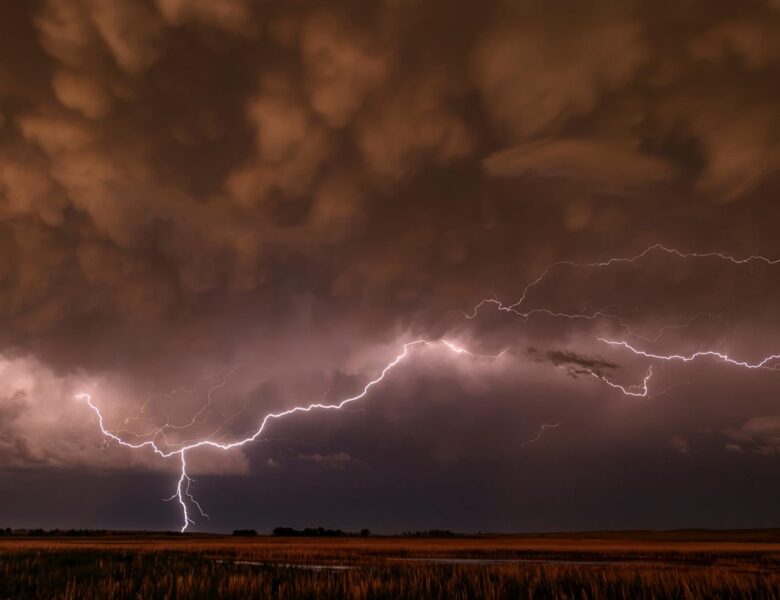 В США зафіксували найдовший у світі спалах блискавки – майже 830 км