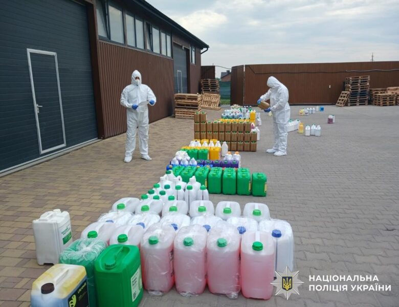 В Україні викрили виробництво підробок агрохімії